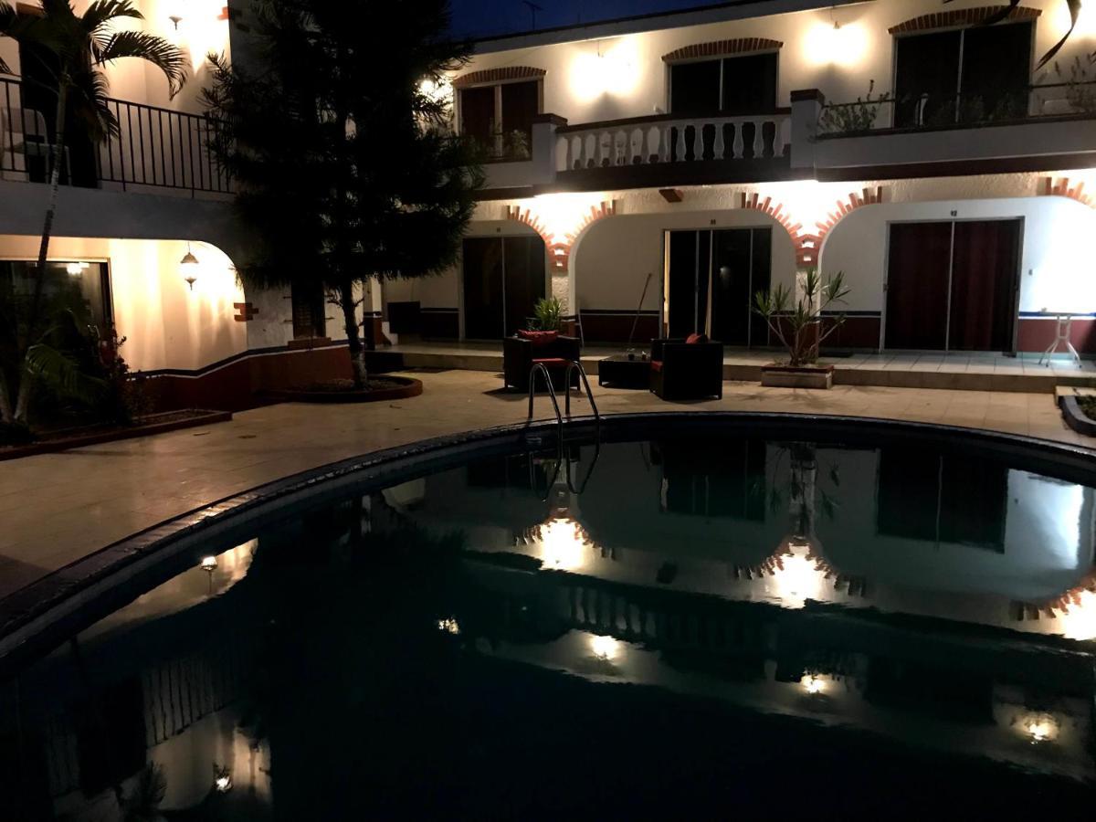 Nimat Hotel 博卡奇卡 外观 照片